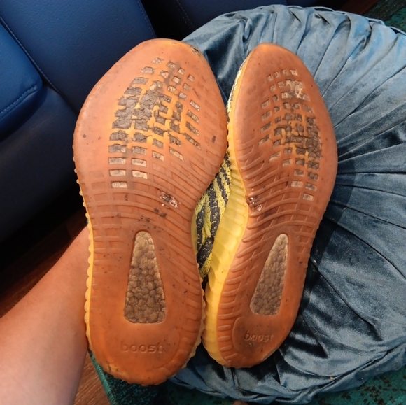 ADIDAS YEEZY BOOST 350 V2 KANYE WEST S FROZEN YELLOW RAW   Size 9 - Picture 3 of 6